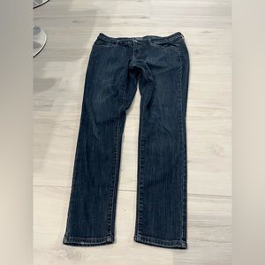Low rise jeans